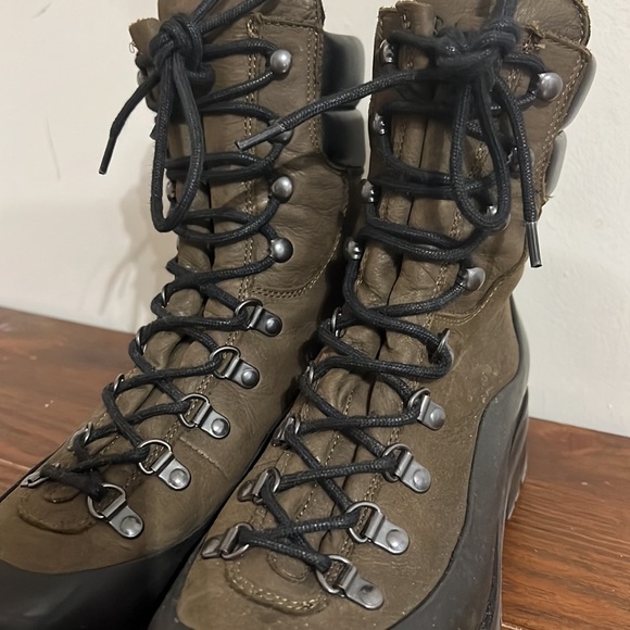 BELSTAFF Mountain Lace Up Boots - Picture 4 of 10